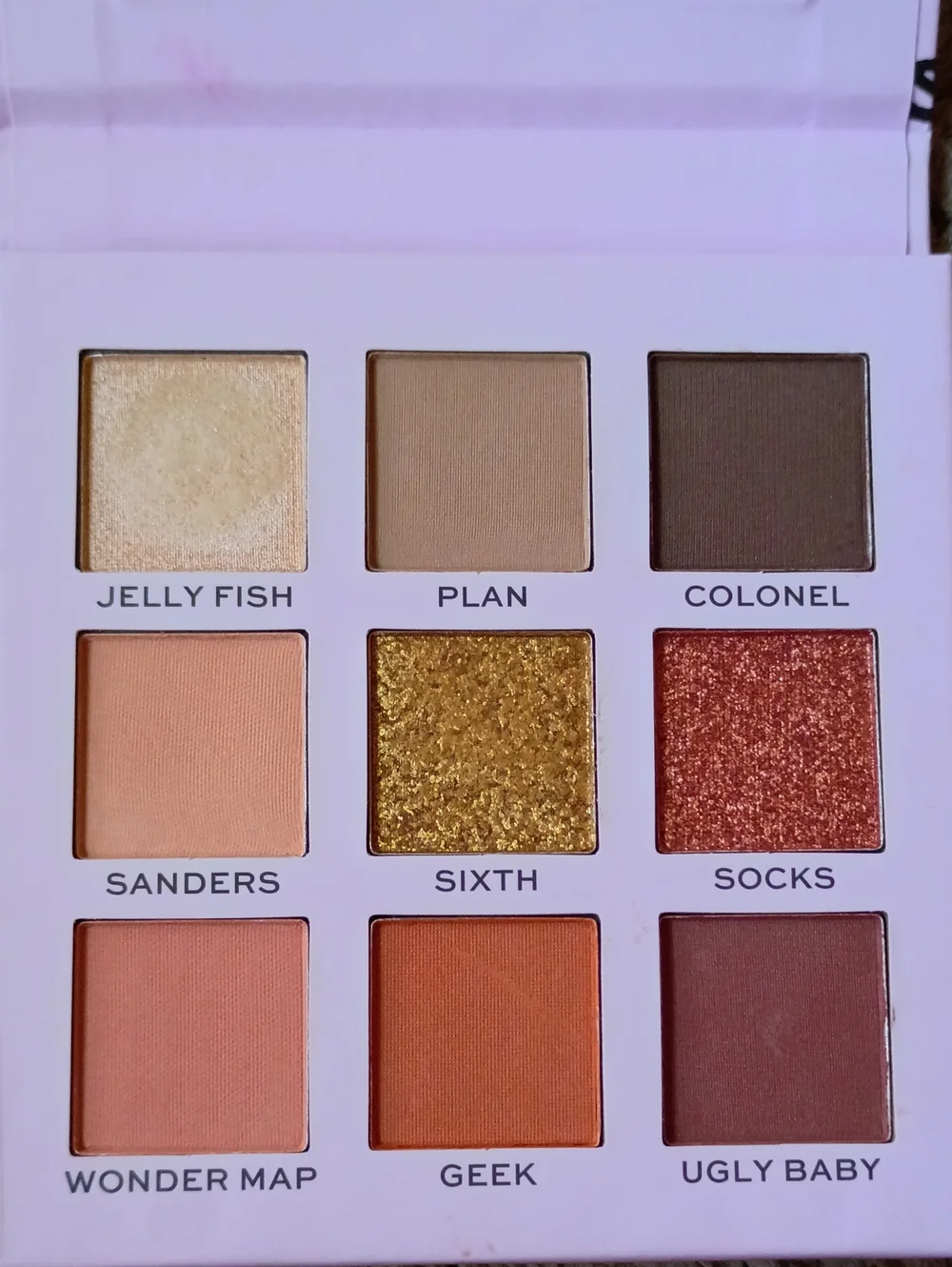 Friends Revolution Eyeshadow Vault